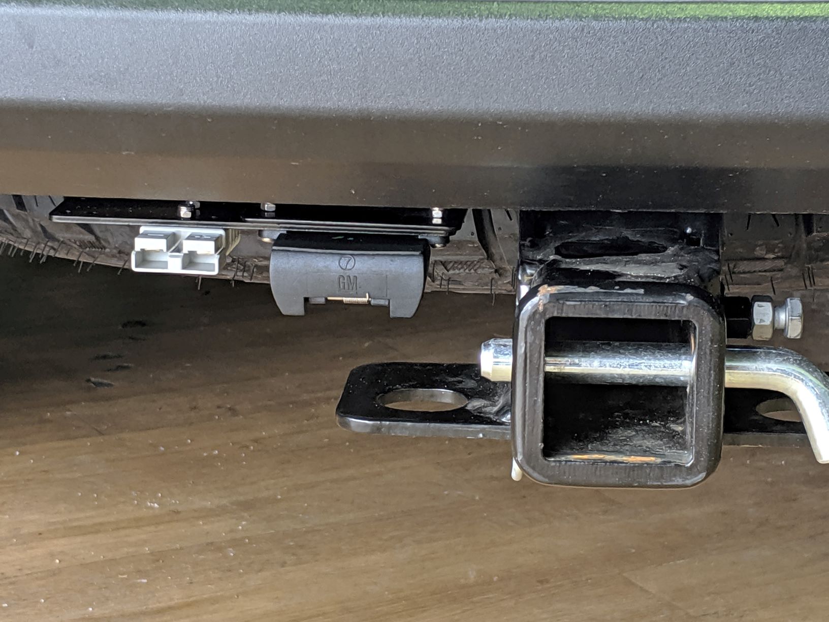 What You Should and Shouldn't Run Through Your 12 pin Trailer Plug